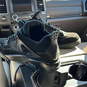 Air Jordan 4 black cats/size 11
